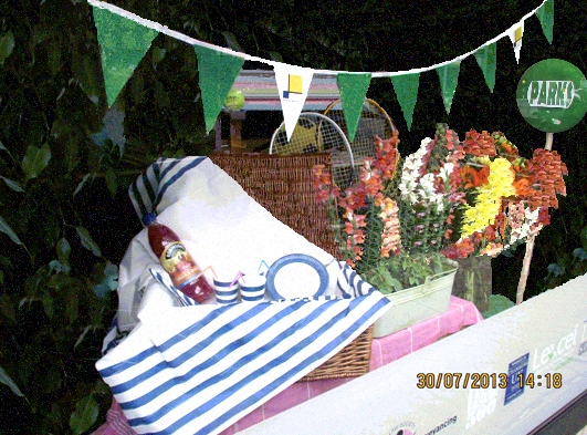 Thackray Williams  winning Best  Dressed Window 2013